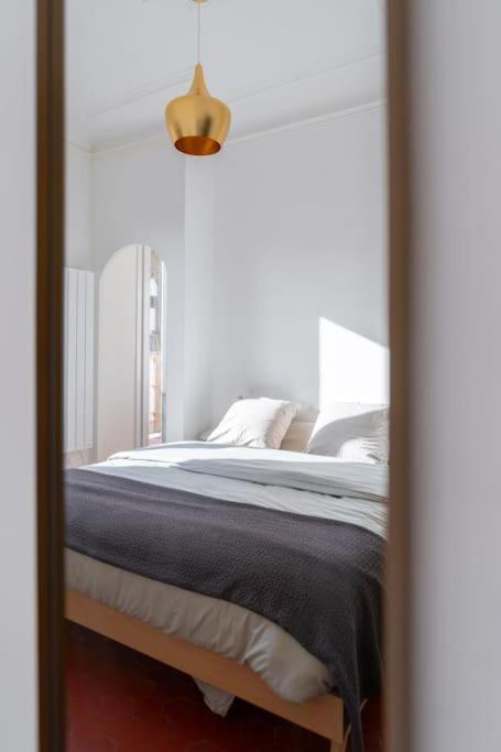 Superbe Appart, Central, Petit Balcon & Vue Place Marseilles Buitenkant foto