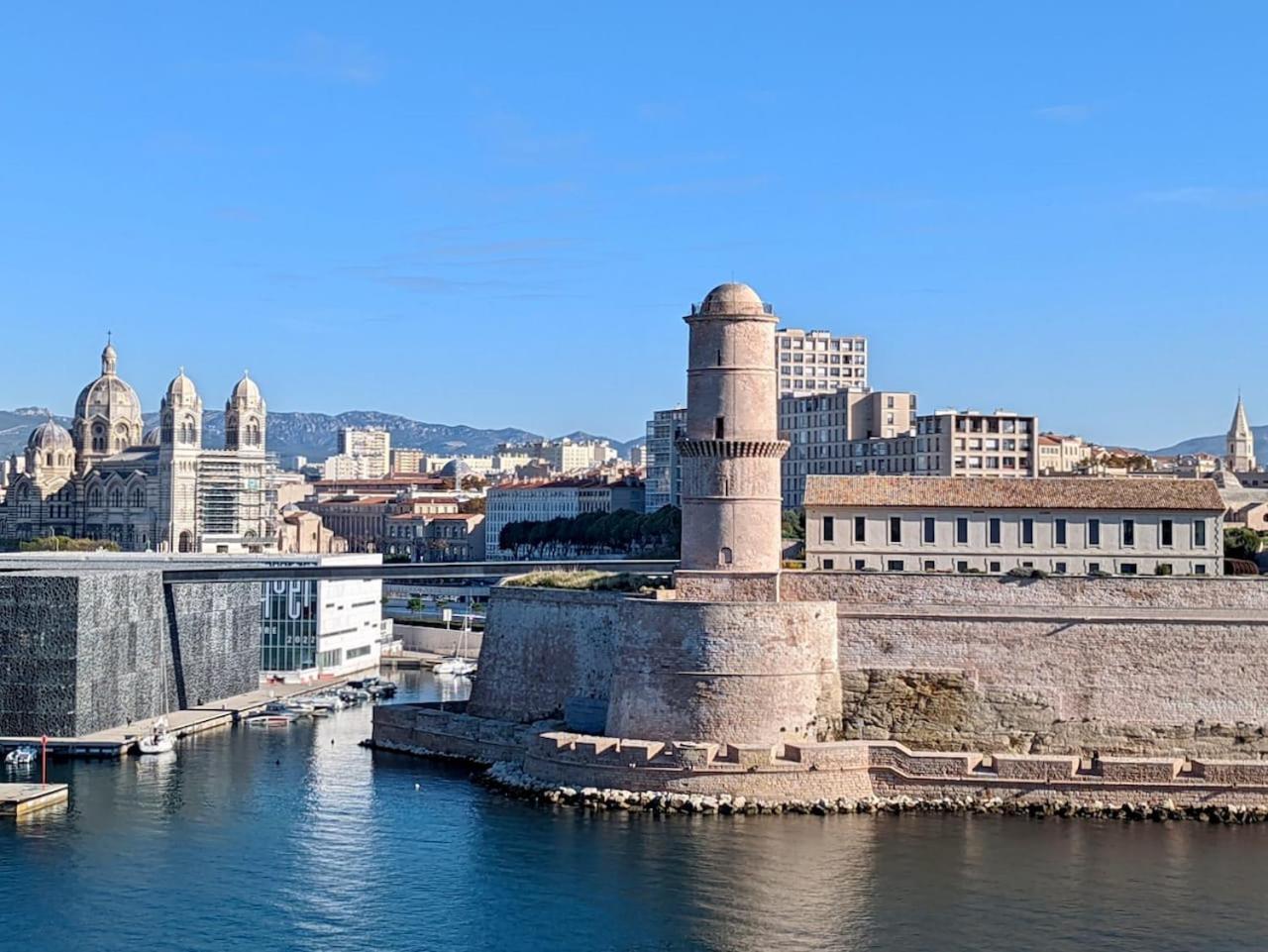 Superbe Appart, Central, Petit Balcon & Vue Place Marseilles Buitenkant foto